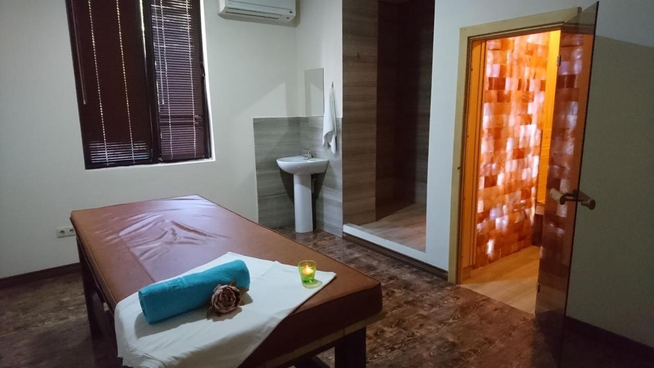 SPA Hotel Karakas Sochumi Exterior foto