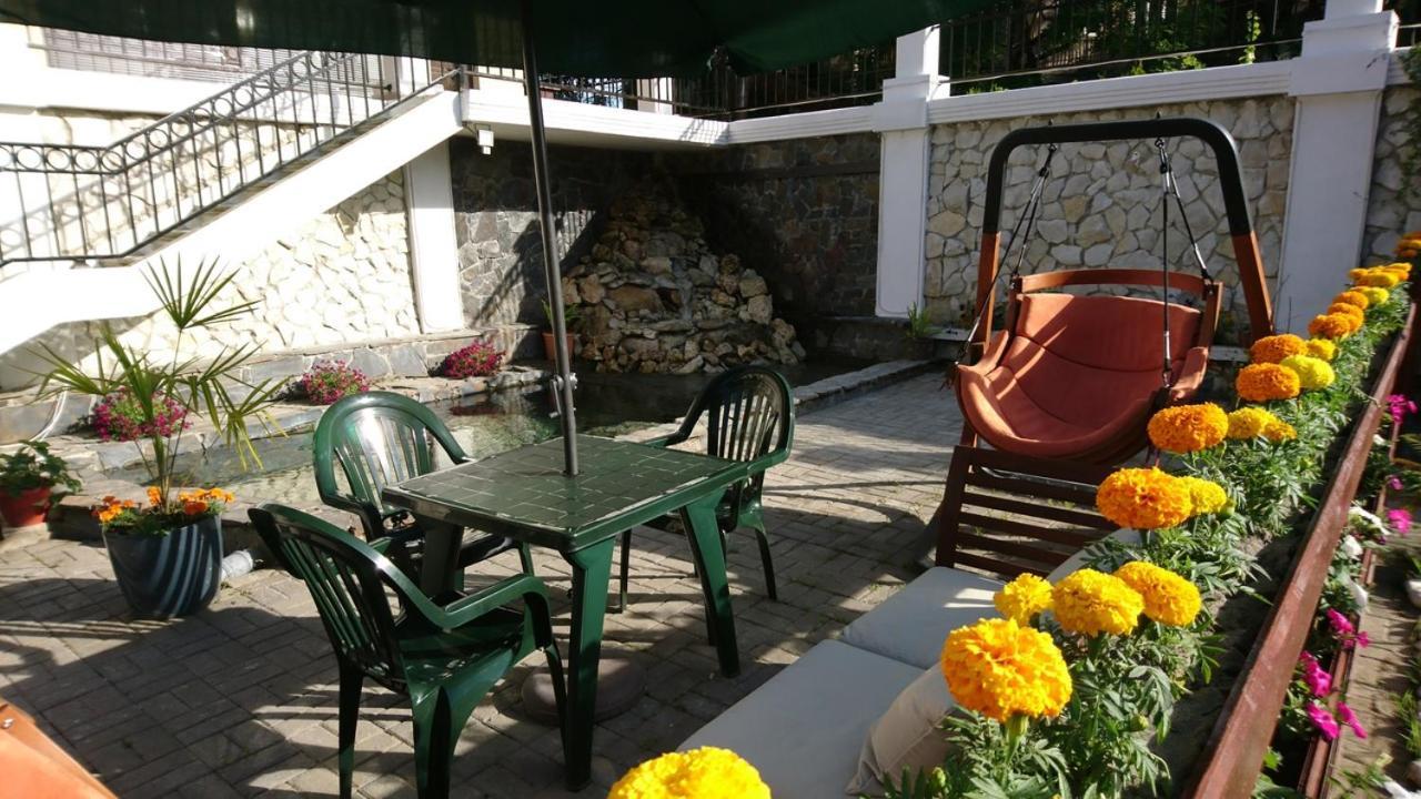 SPA Hotel Karakas Sochumi Exterior foto